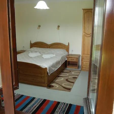 Staria Dab Country house Bezvoditsa