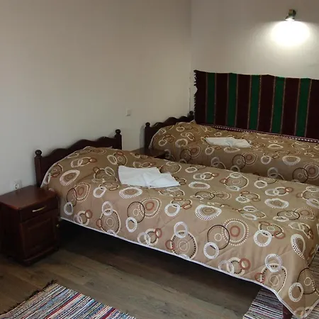 Staria Dab * Bezvoditsa